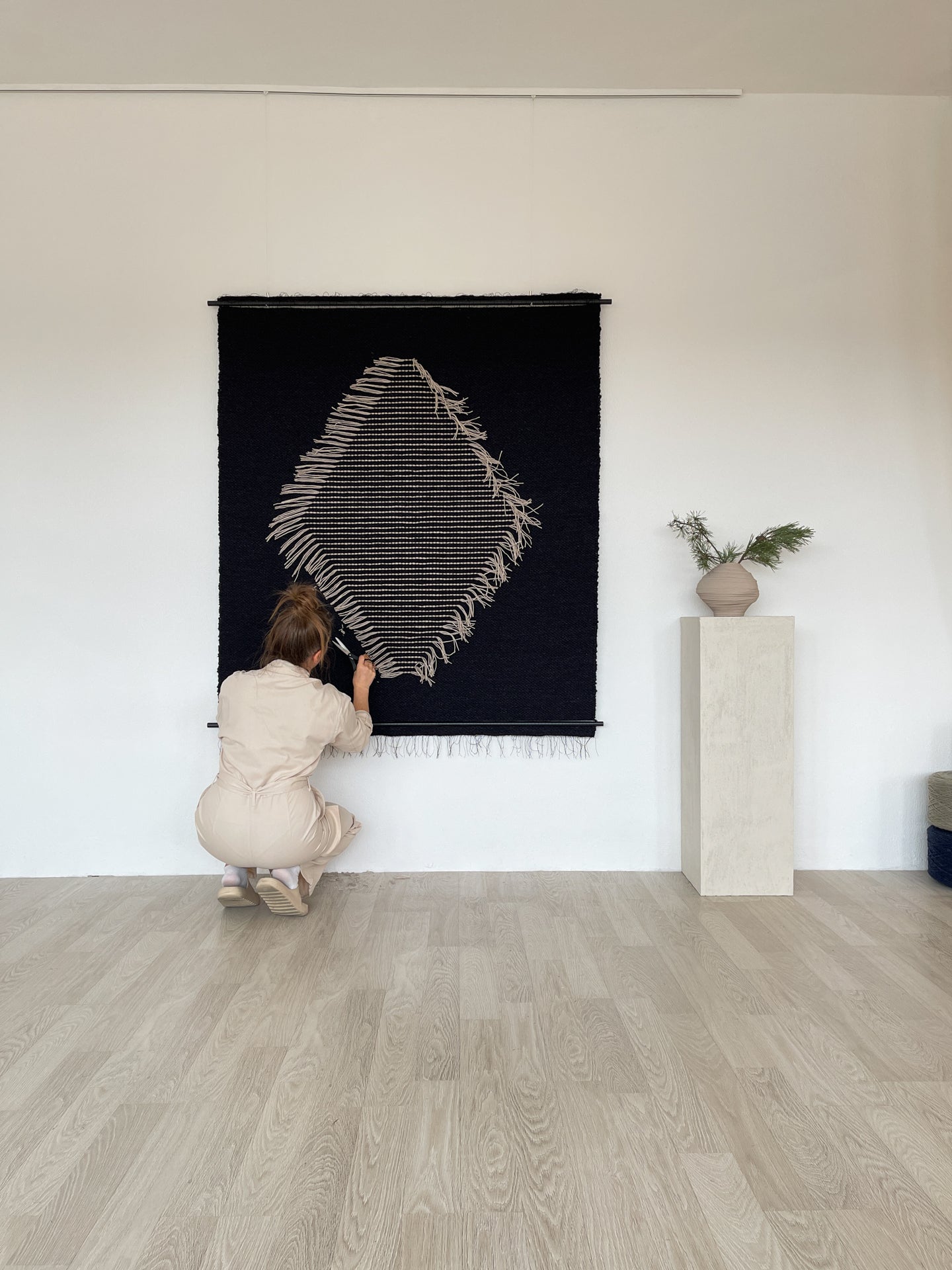 Rombo Black - Handwoven Natural Tapestry