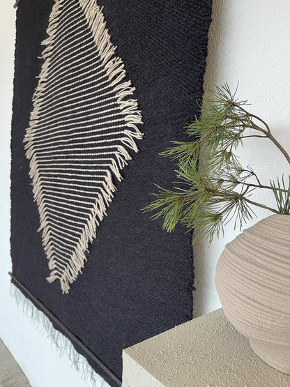 Rombo Black - Handwoven Natural Tapestry