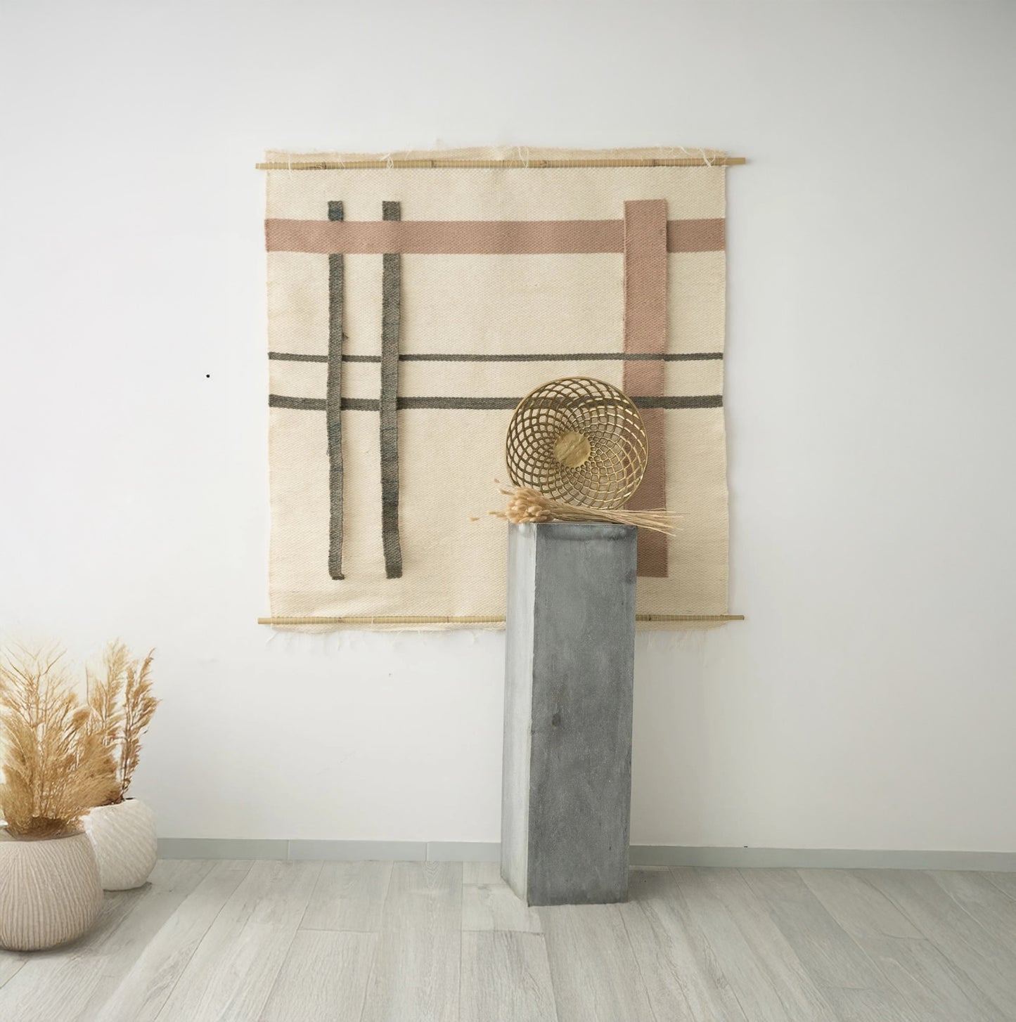 Krado - Handwoven Minimalist Wool Wall Hanging